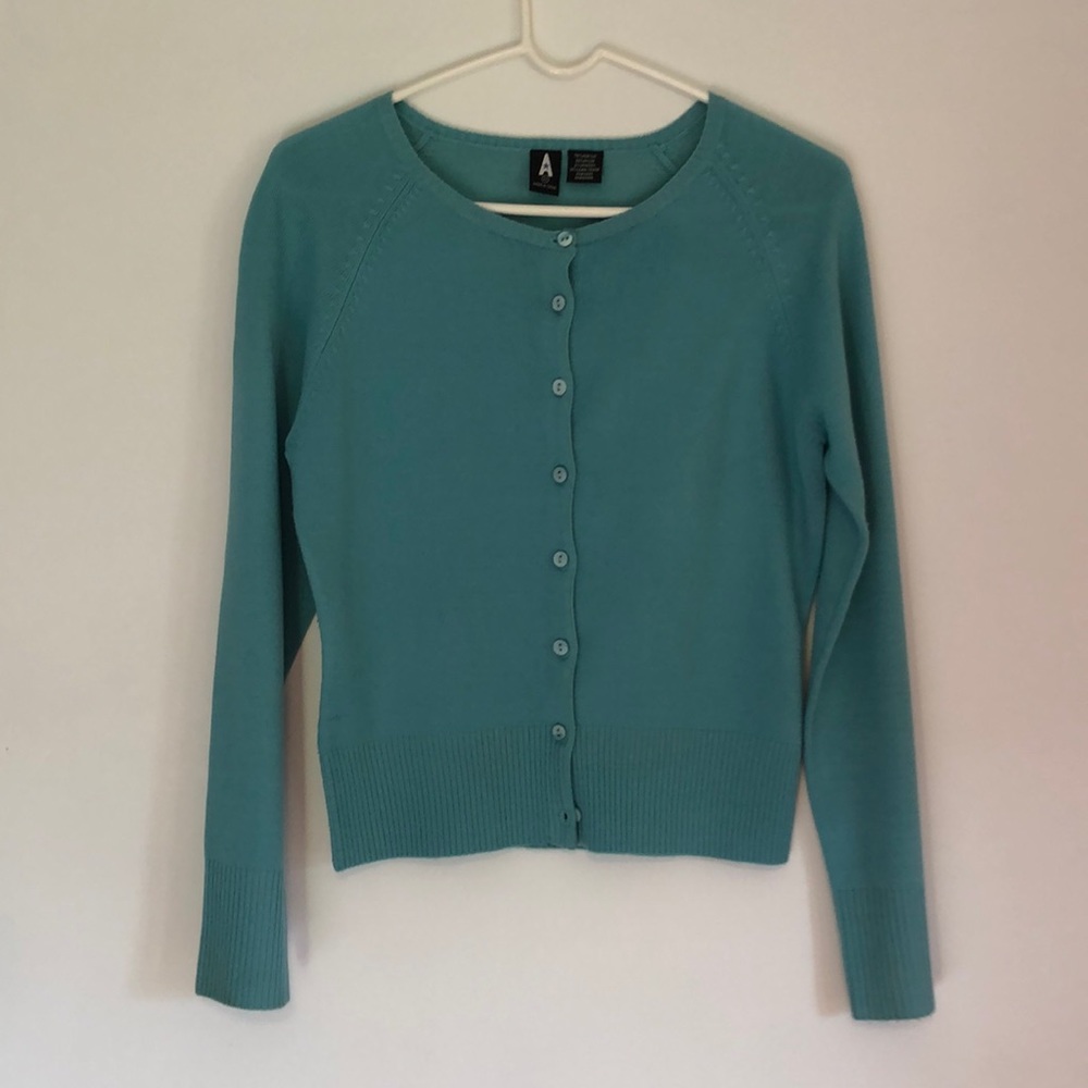 Cardigan women’s medium
